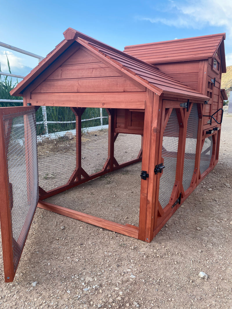 Chicken Coop for 4+ Chickens – Leghorn Cottage Chicken Coop